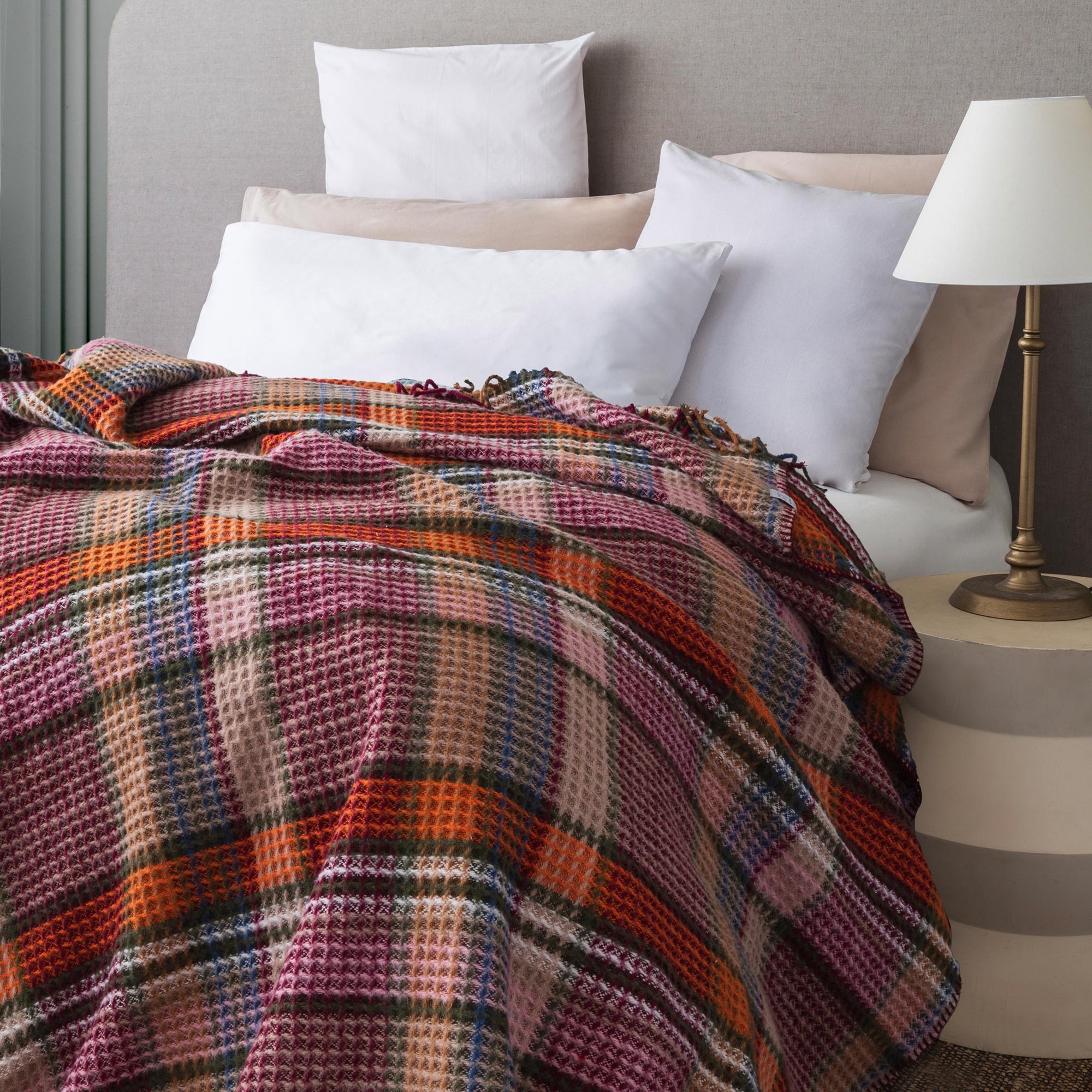 geri-donusturulmus-kiremit-rengi-ekose-tartan-desenli-waffle-dokulu-eco-throw-battaniye
